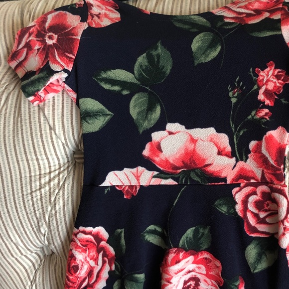 Five Loaves Two Fish size 8 5 loaves 2 Fish - Picture 7 of 8